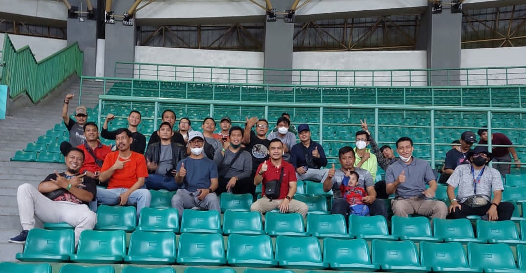 Diskominfostandi Berikan Dukungan Langsung dari Stadion PCB Kepada Persipasi Kota Bekasi.