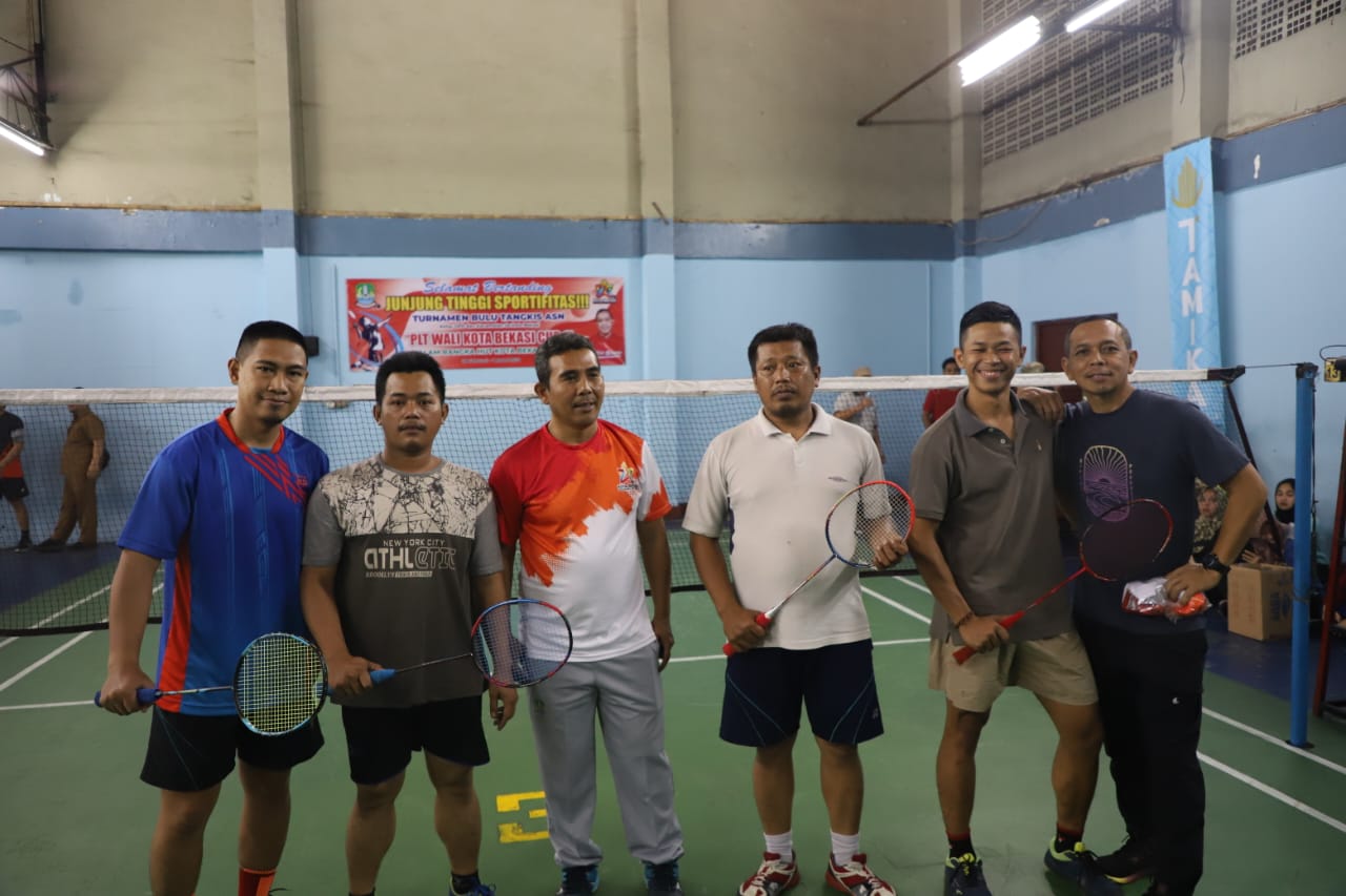 Diskominfostandi Ikuti Turnamen Bulu Tangkis Plt Wali Kota Bekasi Cup 1
