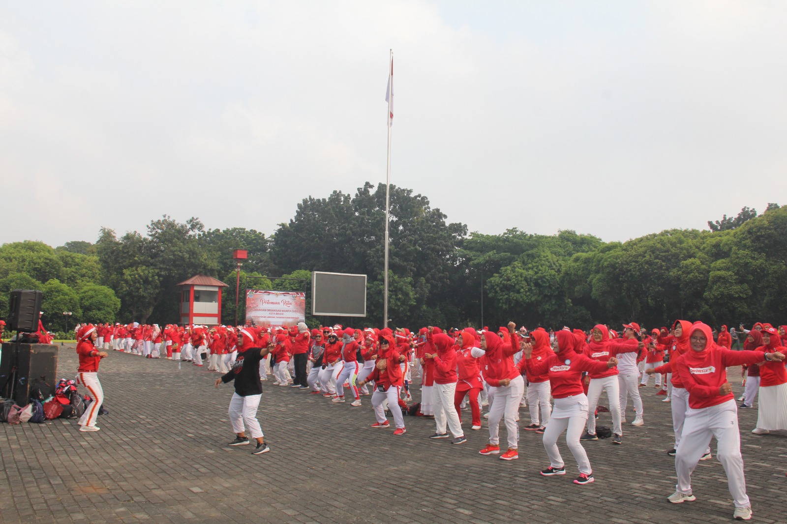 Pertemuan dan Senam Bersama GOW Kota Bekasi