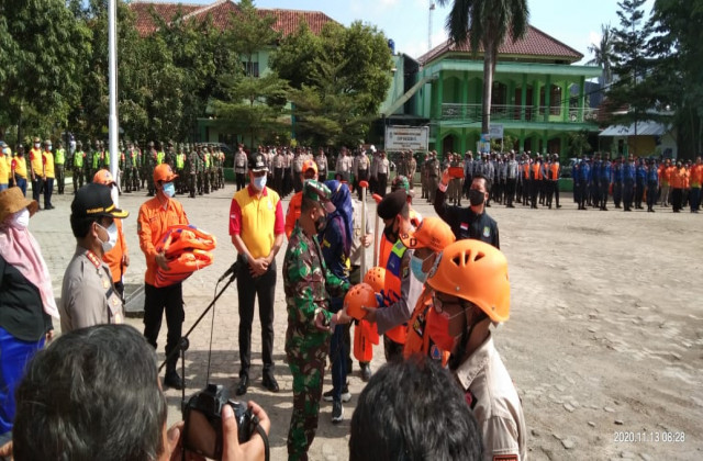 Pemerintah Kota Bekasi Gelar Apel Kesiapsiagaan Penanganan Bencana Banjir dan Tanah Longsor