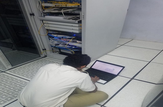 Maintenance Trafic IP Web Server Data Center