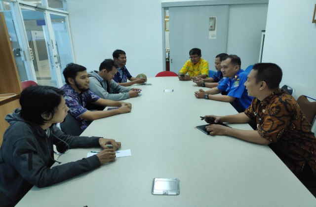 Rapat Pekerjaan Tenaga Ahli Website dan SIM untuk Disdamkar dan DPPKB