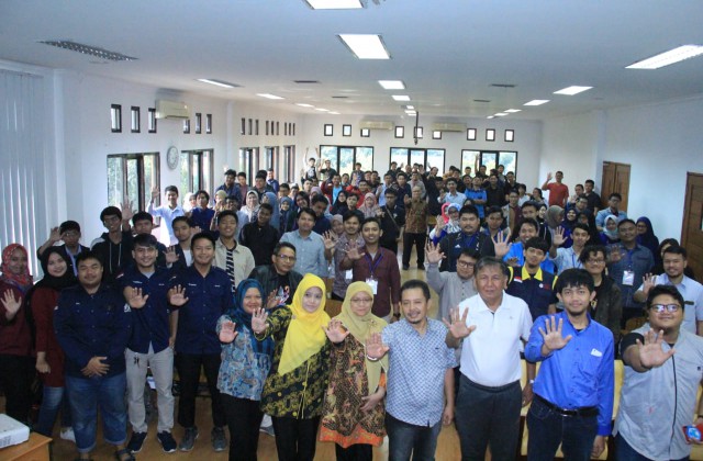 Memeriahkan HUT Kota Bekasi, Diskominfostandi Menghelat Free Trial Class Programming