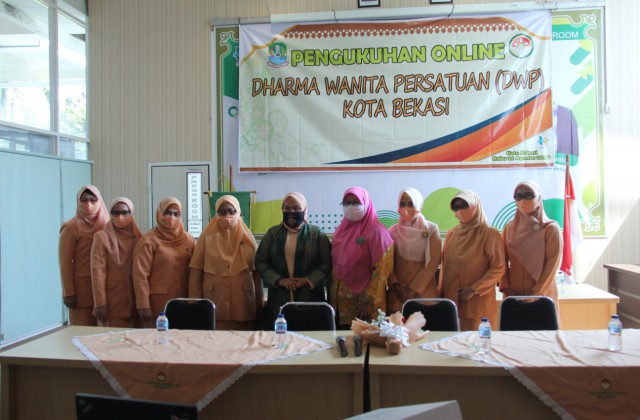 Pengukuhan Daring Dharma Wanita Persatuan (DWP) Kota Bekasi