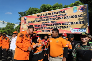 Plt. Wali Kota Bekasi Pimpin Apel Gelar Pasukan di Hari Kesiapsiagaan Bencana Nasional